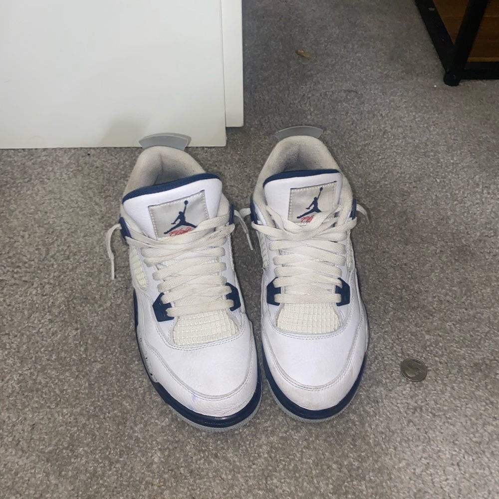 Jordan 4 “midnight navy”